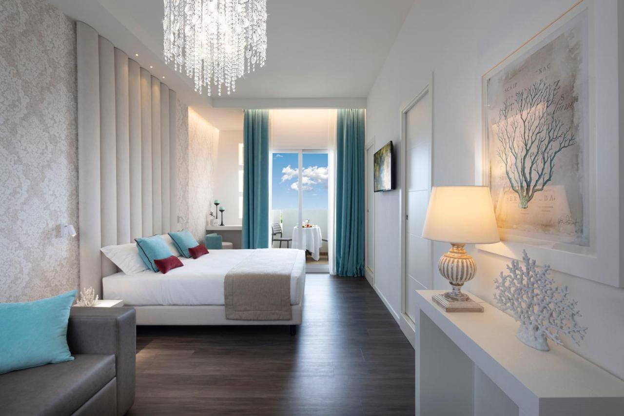 Litoraneo Suite Hotel ริมินี ภายนอก รูปภาพ