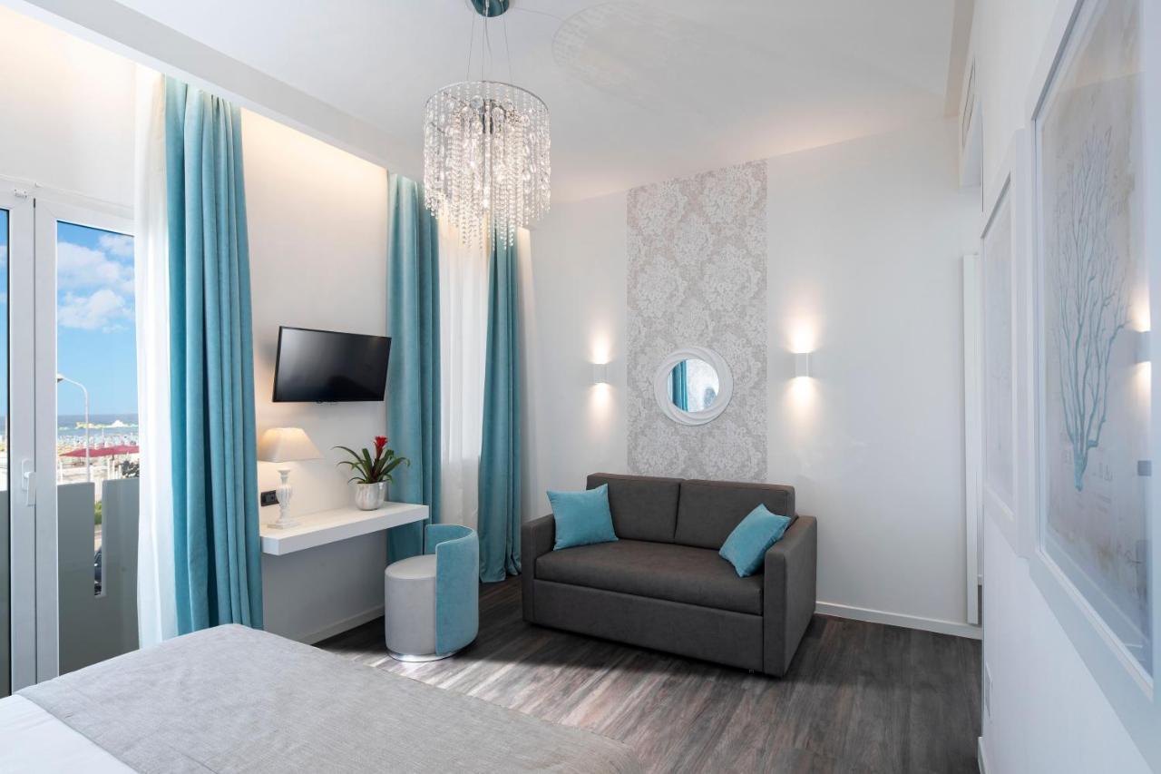 Litoraneo Suite Hotel ริมินี ภายนอก รูปภาพ