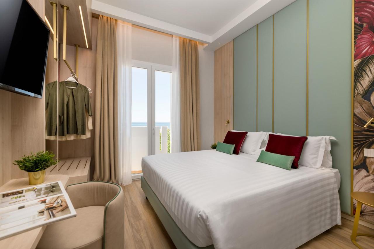 Litoraneo Suite Hotel ริมินี ภายนอก รูปภาพ