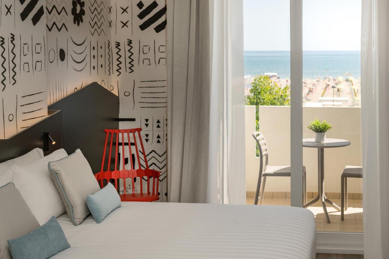 Litoraneo Suite Hotel ริมินี ภายนอก รูปภาพ